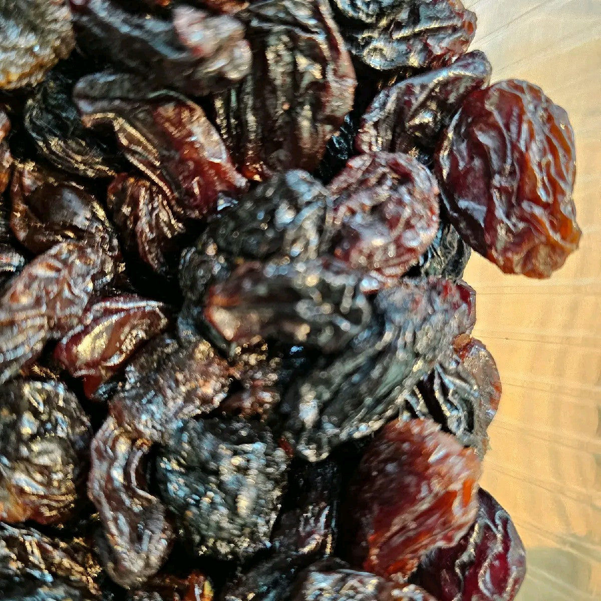 Jumbo Black Raisins