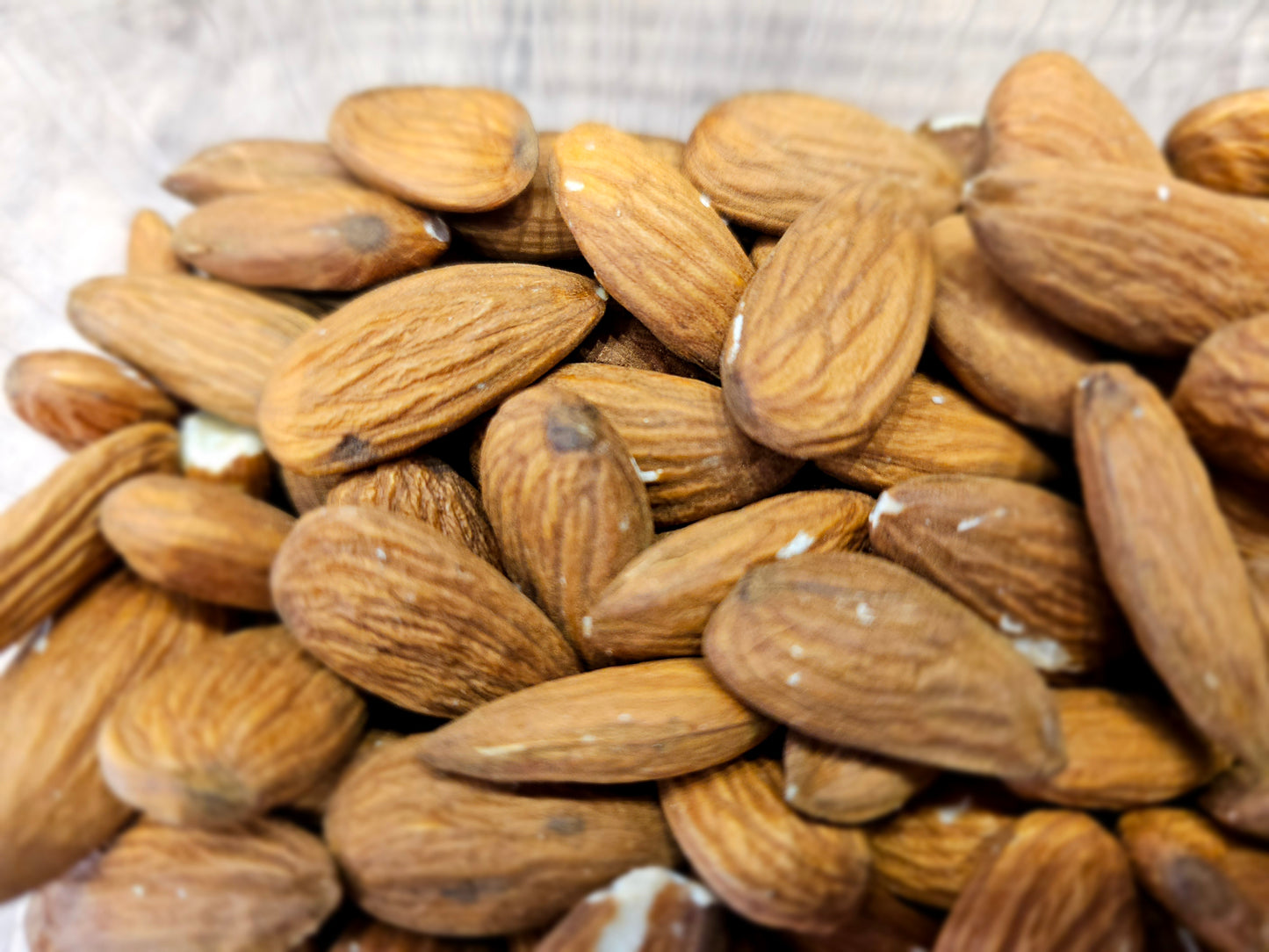 Plain Almonds