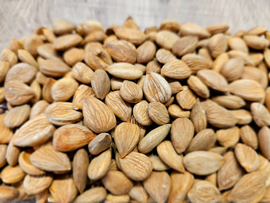 Apricots Seed Almonds (Khasta)